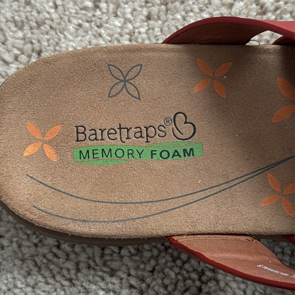 Brand New Cassy Baretraps Red Sandals - Picture 4 of 7